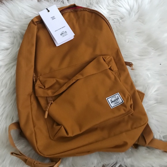 NWT Herschel Classic Backpack 24L - Picture 2 of 5